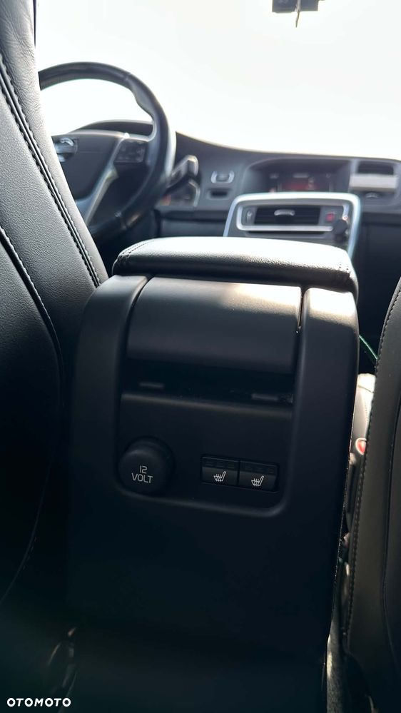 Volvo S60 T6 AWD Geartronic Summum - 12