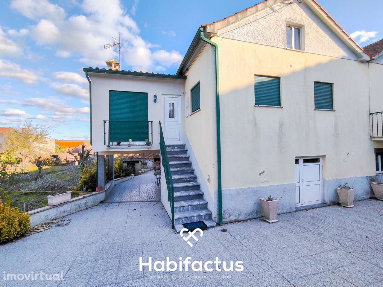 Moradia Isolada T2+1 em Silgueiros, Viseu - Grande imagem: 2/39