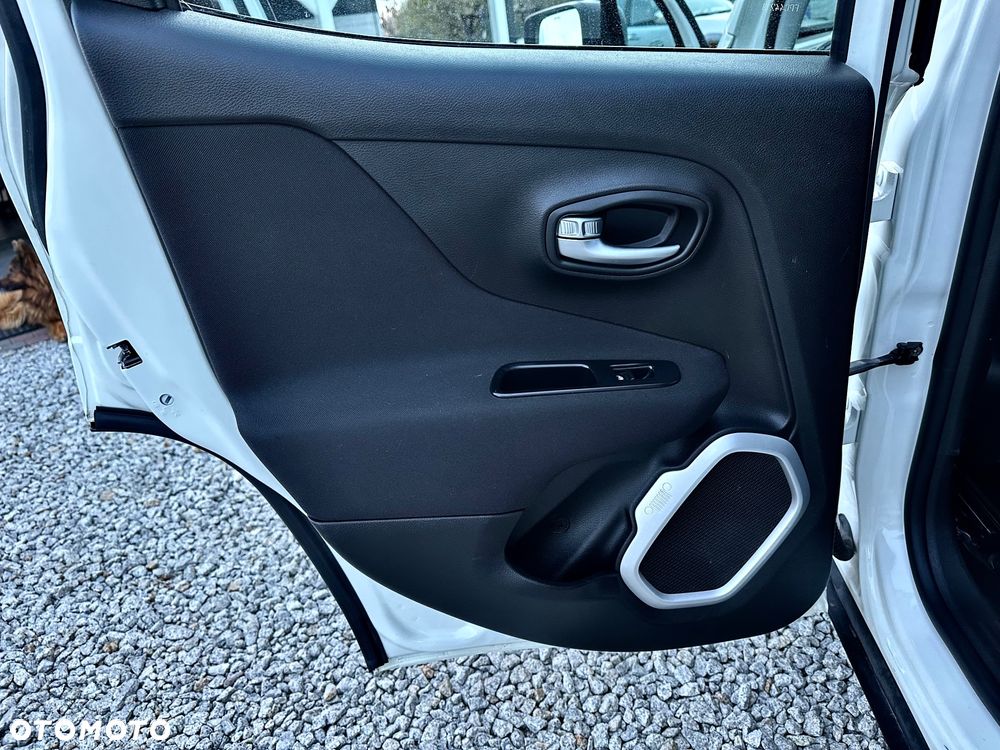 Jeep Renegade - 18