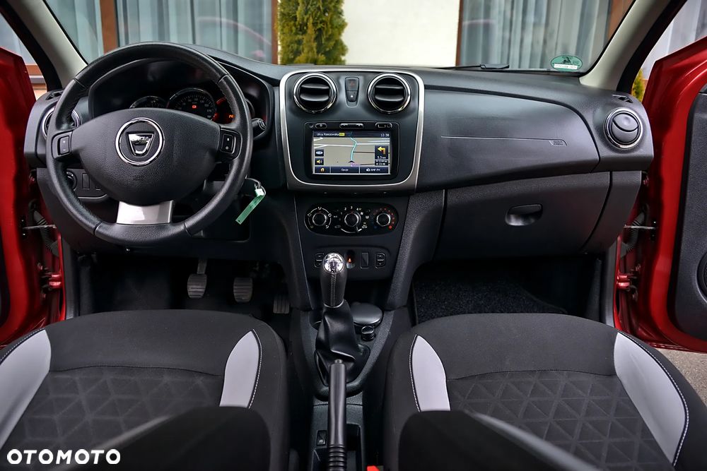 Dacia Sandero 0.9 TCe Laureate - 32