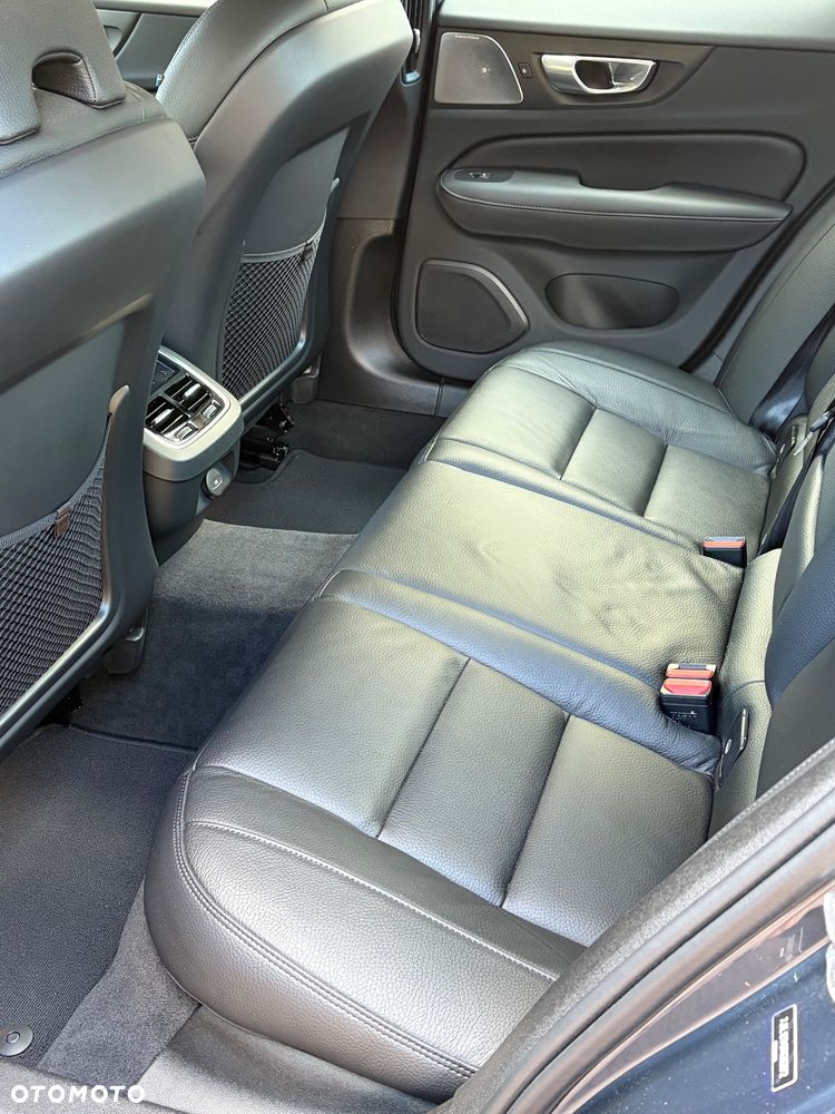Volvo S60 B5 B AWD Ultimate Dark - 14