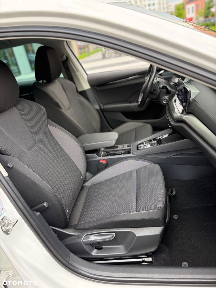 Skoda Octavia 2.0 TDI Ambition DSG - 29