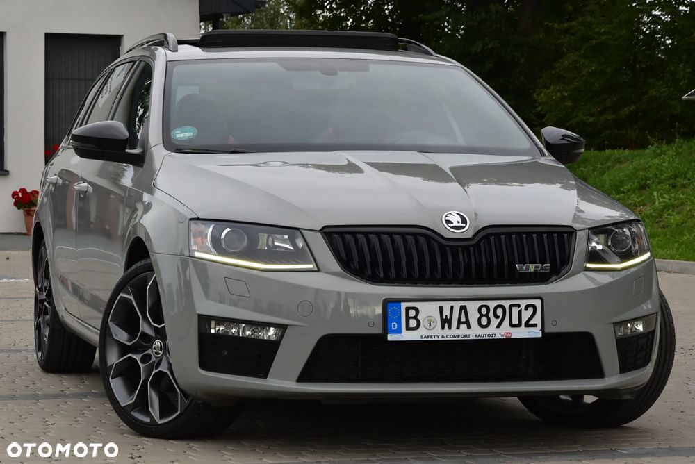 Skoda Octavia 2.0 TDI DSG RS - 26