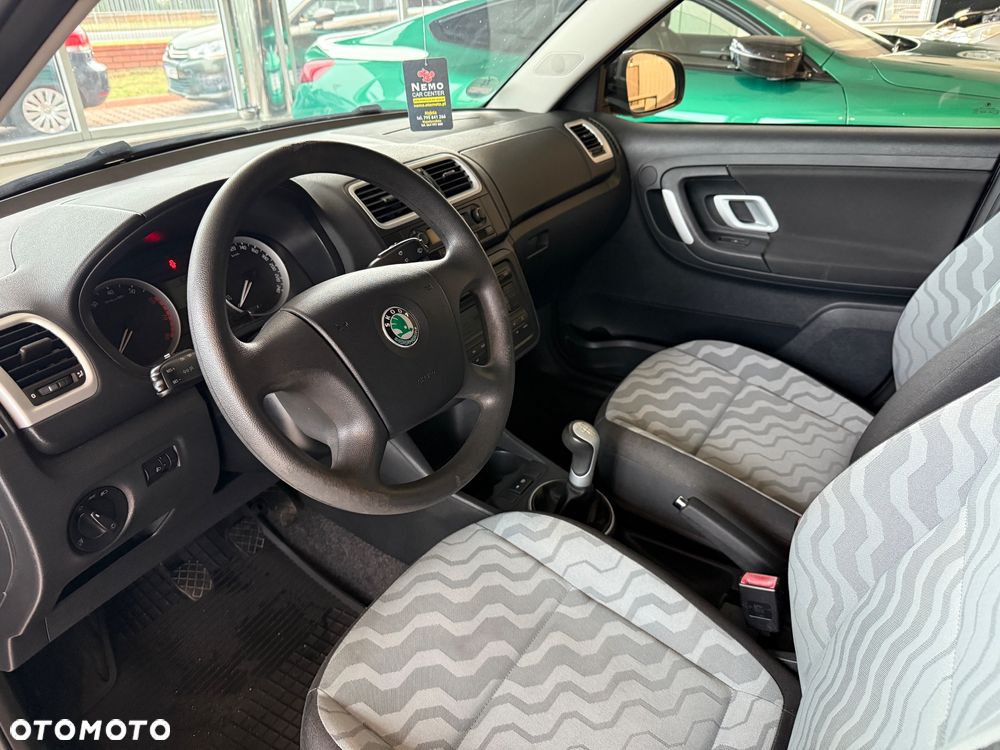 Skoda Fabia 1.6 16V Style - 12