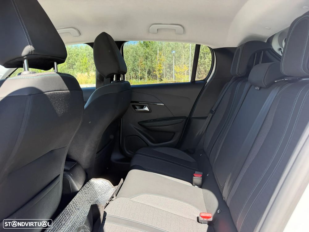 Peugeot 208 1.2 PureTech Allure Pack EAT8 - 12