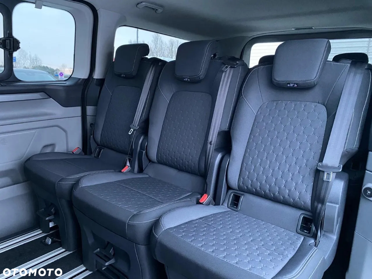 Ford Tourneo Custom 2.0 EcoBlue 320 L2 Titanium - 13