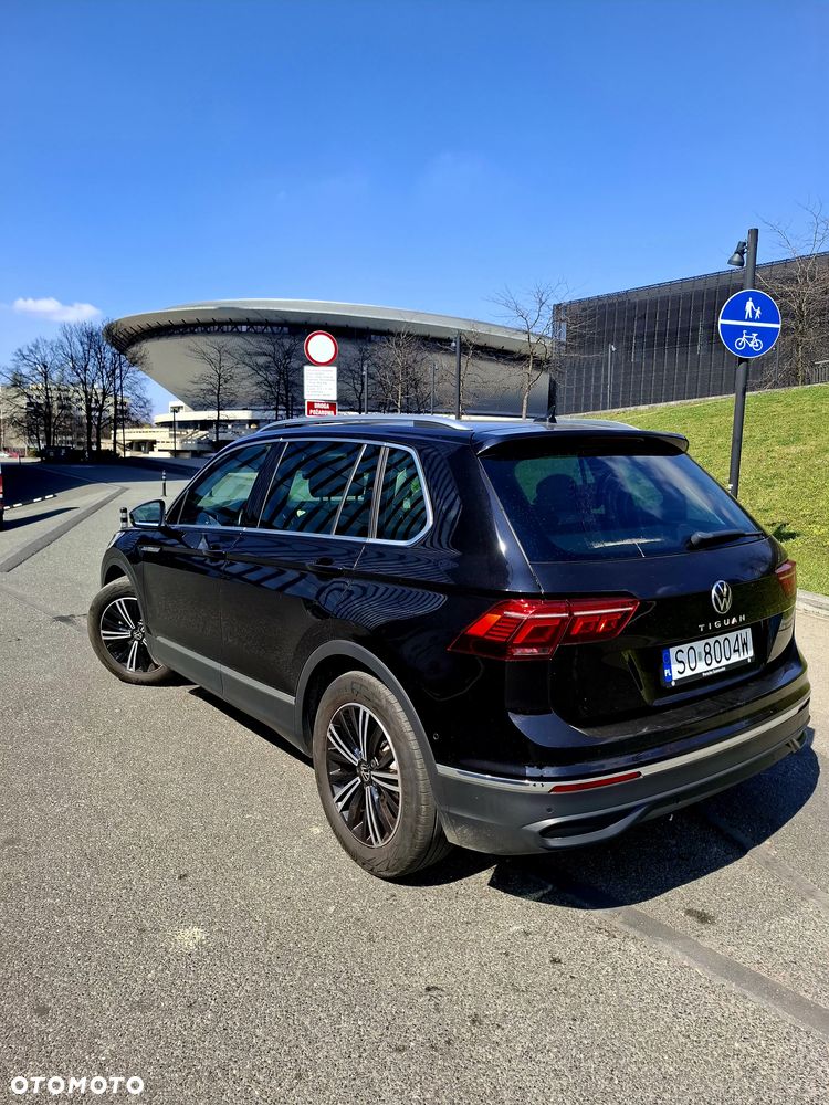 Volkswagen Tiguan - 11