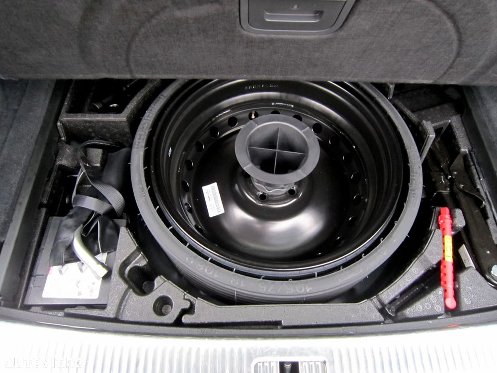 Audi Q5 40 TDI quattro S tronic S line - 37