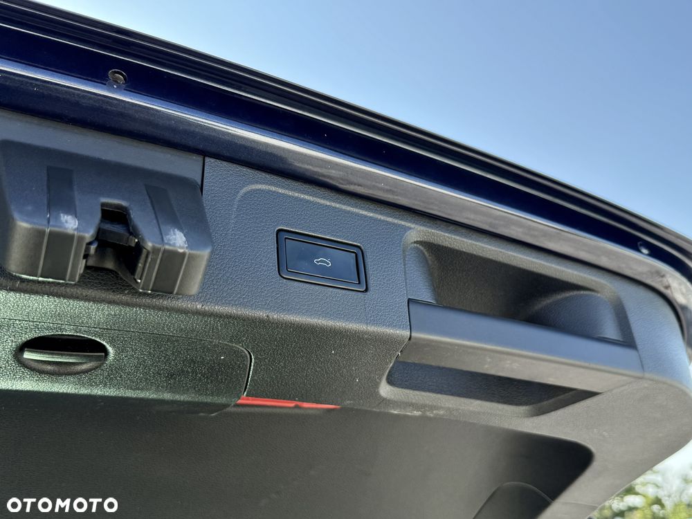 Volkswagen Passat - 37