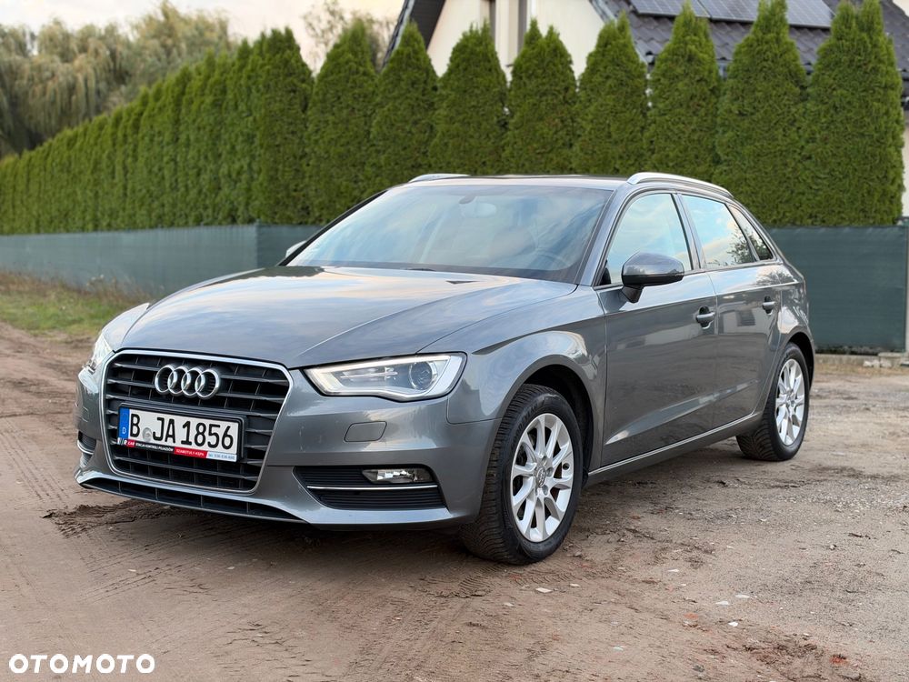 Audi A3 Sportback 1.4 TFSI S tronic Ambition - 2