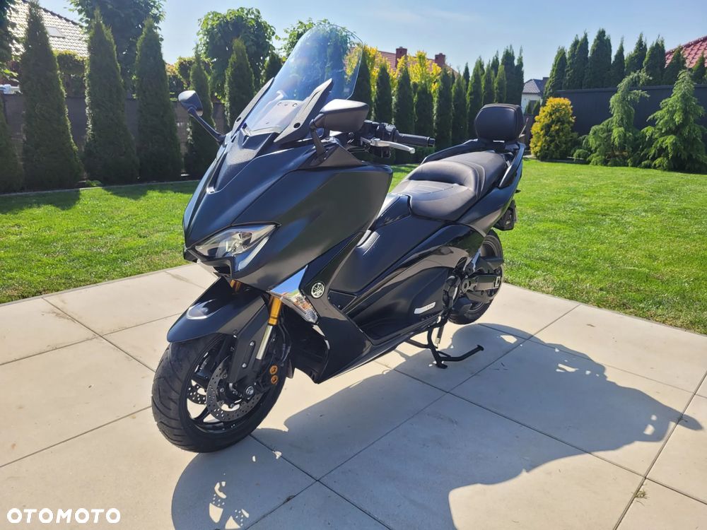 Yamaha Tmax - 17