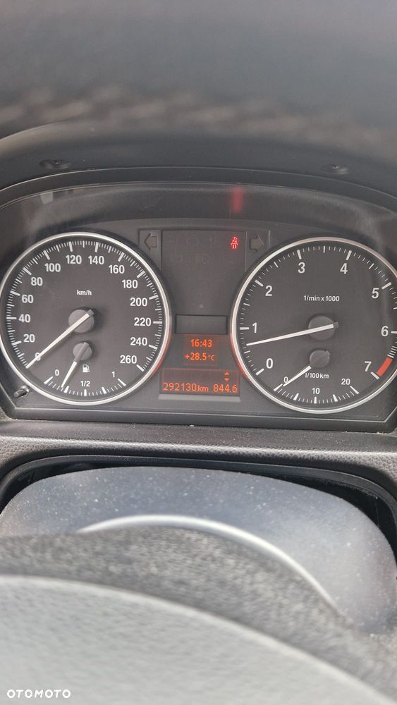 BMW Seria 3 318i - 19
