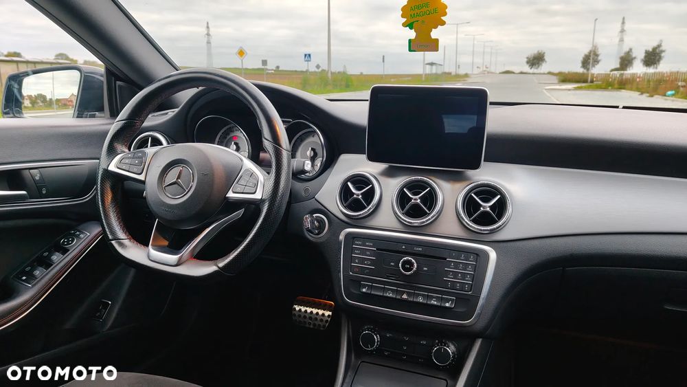 Mercedes-Benz CLA 200 (CDI) d 7G-DCT AMG Line - 11