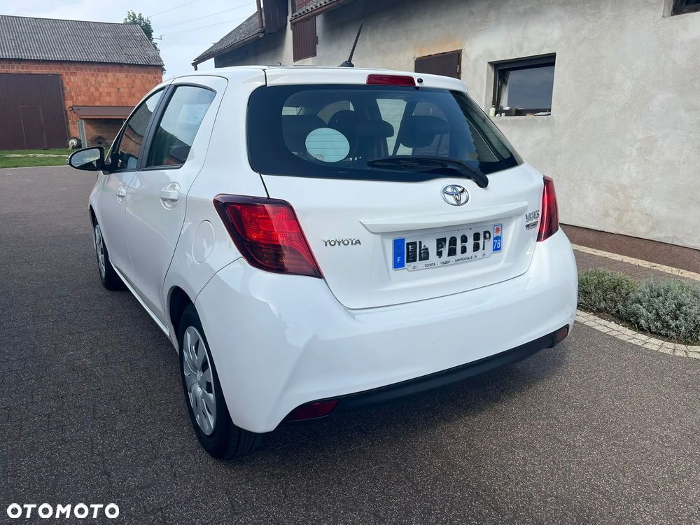 Toyota Yaris 1.0 VVT-i - 5