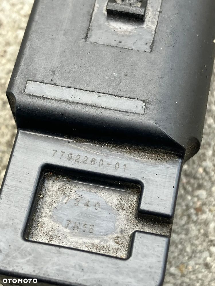 CZUJNIK CIŚNIENIA DOŁADOWANIA W KOLEKTORZE SSĄCYM BMW E60 E90 E70 MAP 7792260 - 3