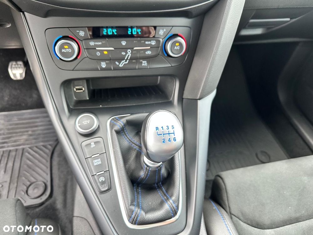 Ford Focus 2.3 EcoBoost RS - 12