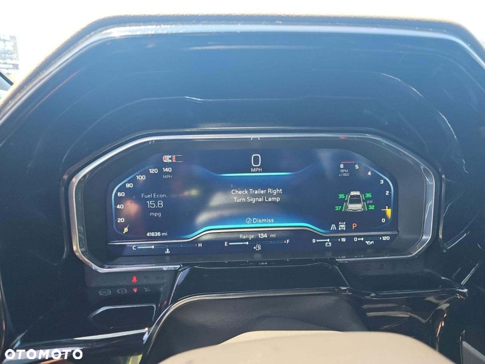 Chevrolet Silverado - 12