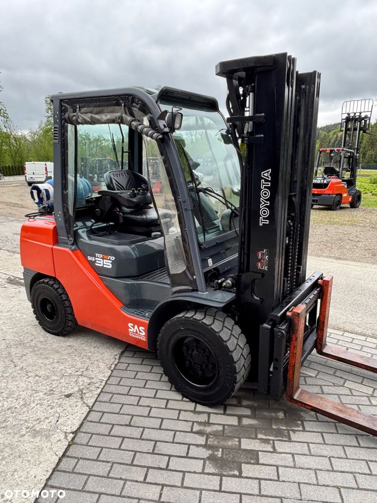 Toyota 8FGJF35 GWARANCJA LPG wolny skok pół KABINA DOSTAWA 57 950 NETTO - 2