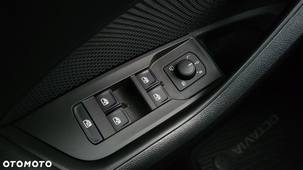 Skoda Octavia 1.5 TSI ACT Ambition - 18