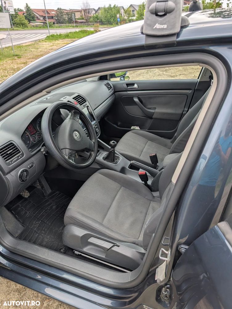 Volkswagen Jetta 1.9 TDI Comfortline - 11