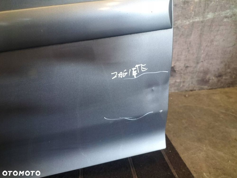 DRZWI KOMPLETNE PRAWY TYŁ VOLKSWAGEN GOLF V HB 5D LA7T - 4