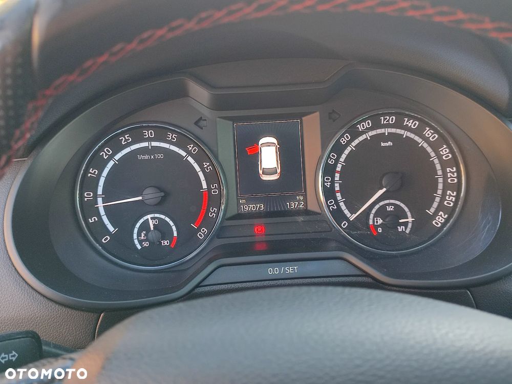 Skoda Octavia 2.0 TDI (Green tec) RS - 12
