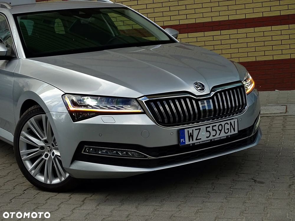 Skoda Superb 2.0 TDI SCR Style DSG - 39