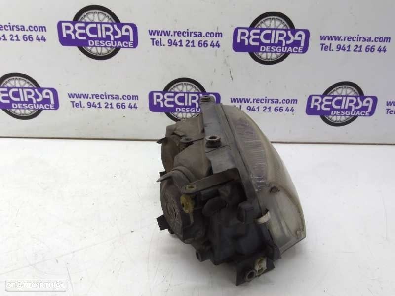 FAROL DIREITO VOLKSWAGEN PASSAT 1999 -3B0941018M - 4