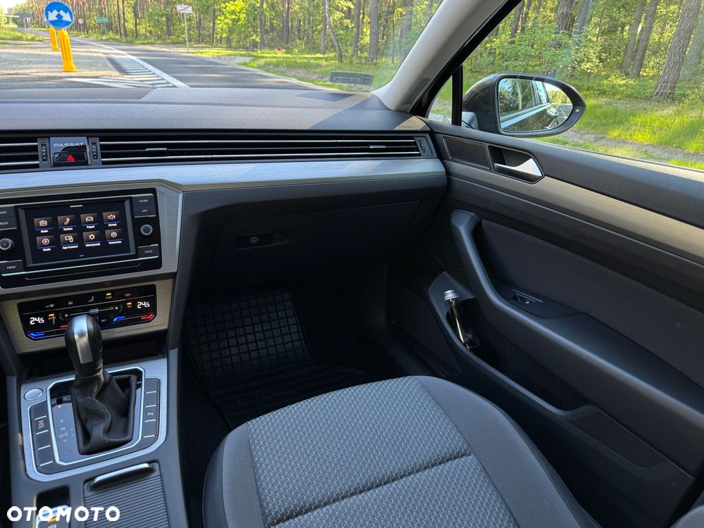 Volkswagen Passat 1.5 TSI EVO Essence DSG - 17