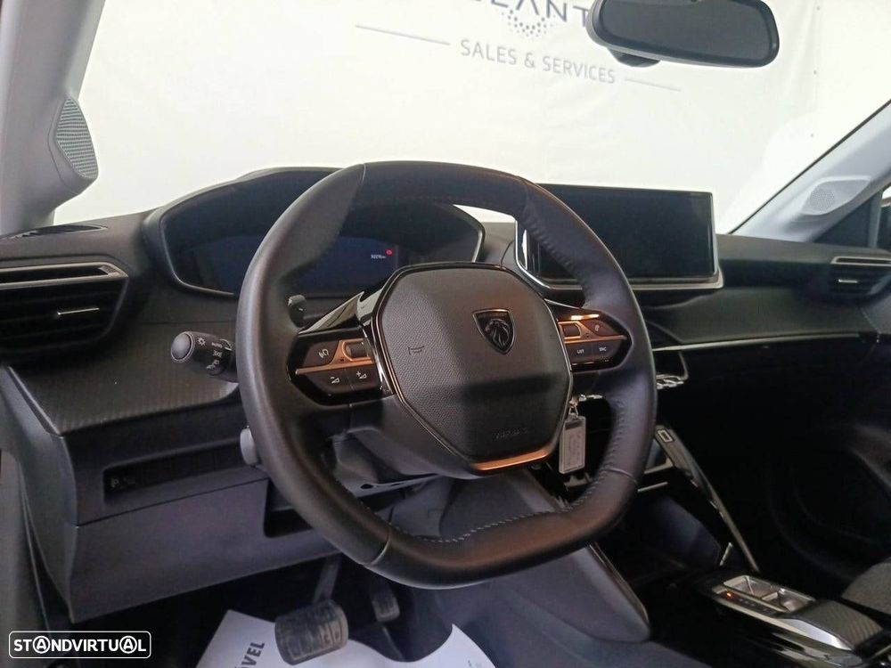 Peugeot 208 1.2 PureTech Allure EAT8 - 12