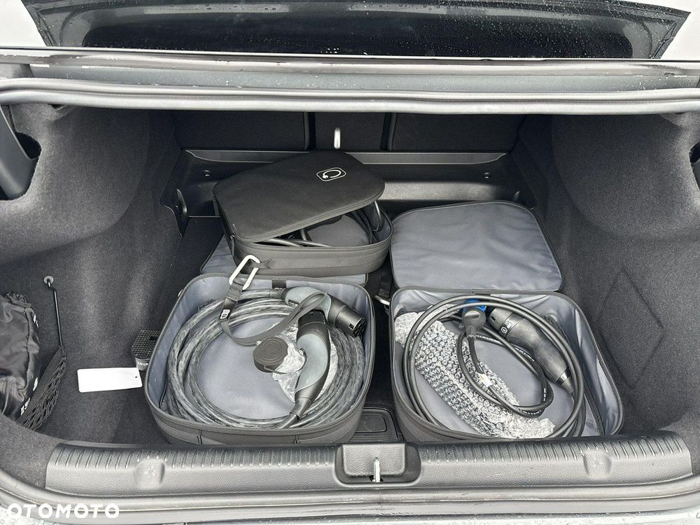 Mercedes-Benz EQE - 15