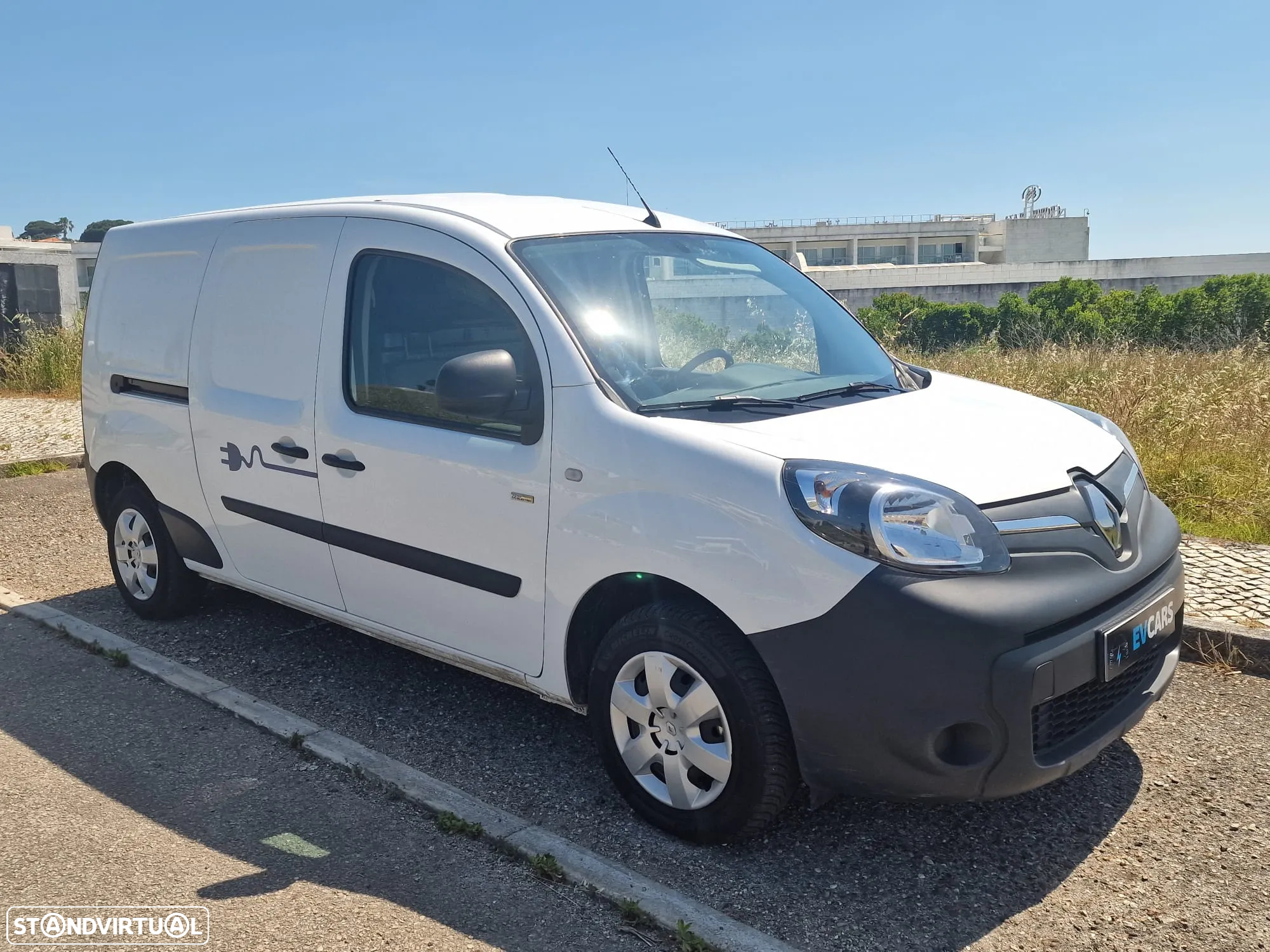 Renault kangoo ZE 33 - 14