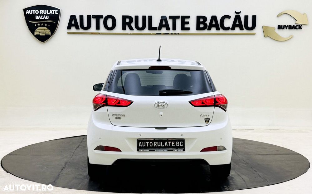 Hyundai i20 - 11