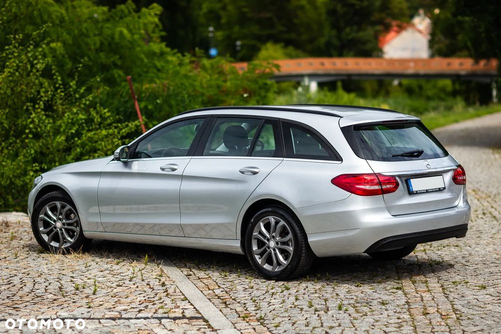 Mercedes-Benz Klasa C 200 d 7G-TRONIC - 12