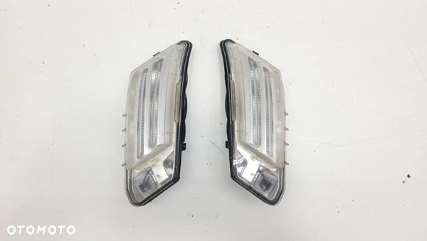VOLVO XC60 HALOGEN DRL LED LEWY PRAWY PRZÓD 08-13