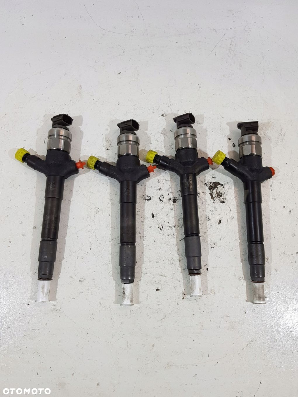 WTRYSKIWACZ 1465A367 MITSUBISHI PAJERO L200 2.5 DID 4D56U - 1