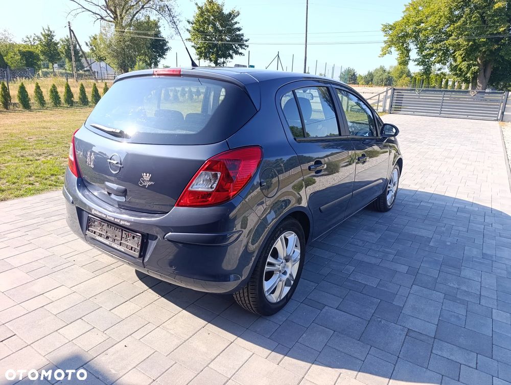Opel Corsa 1.4 16V Cosmo - 6
