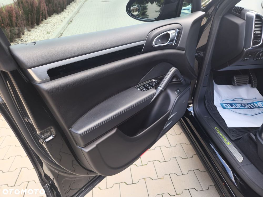 Porsche Cayenne S Tiptronic S - 21