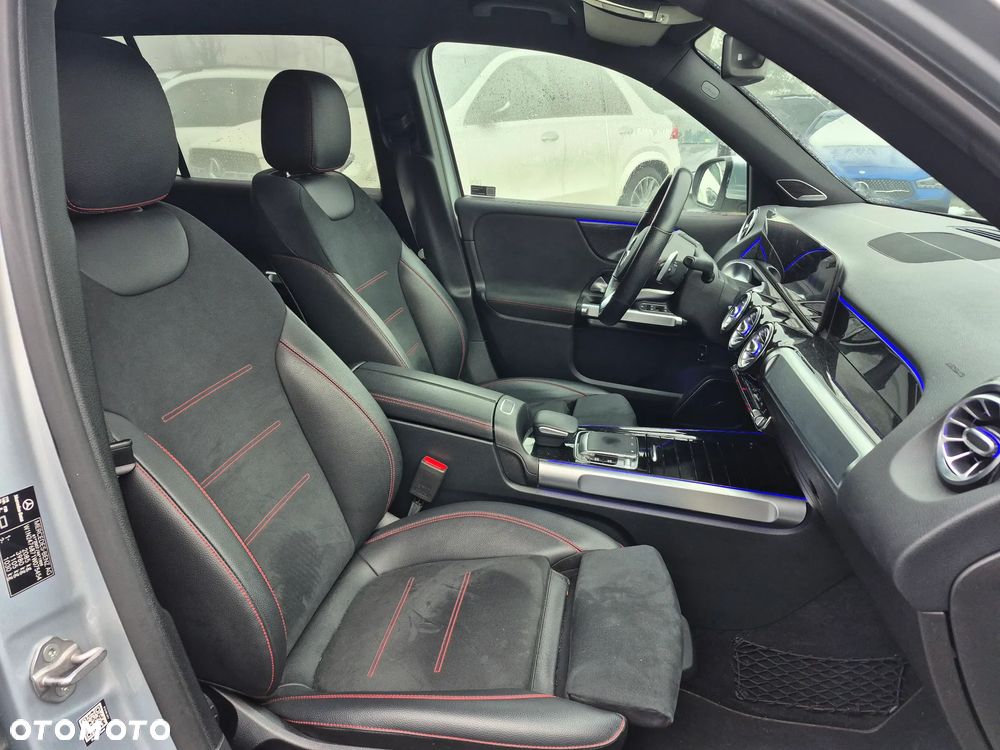 Mercedes-Benz GLB 200 AMG Line 7G-DCT - 30