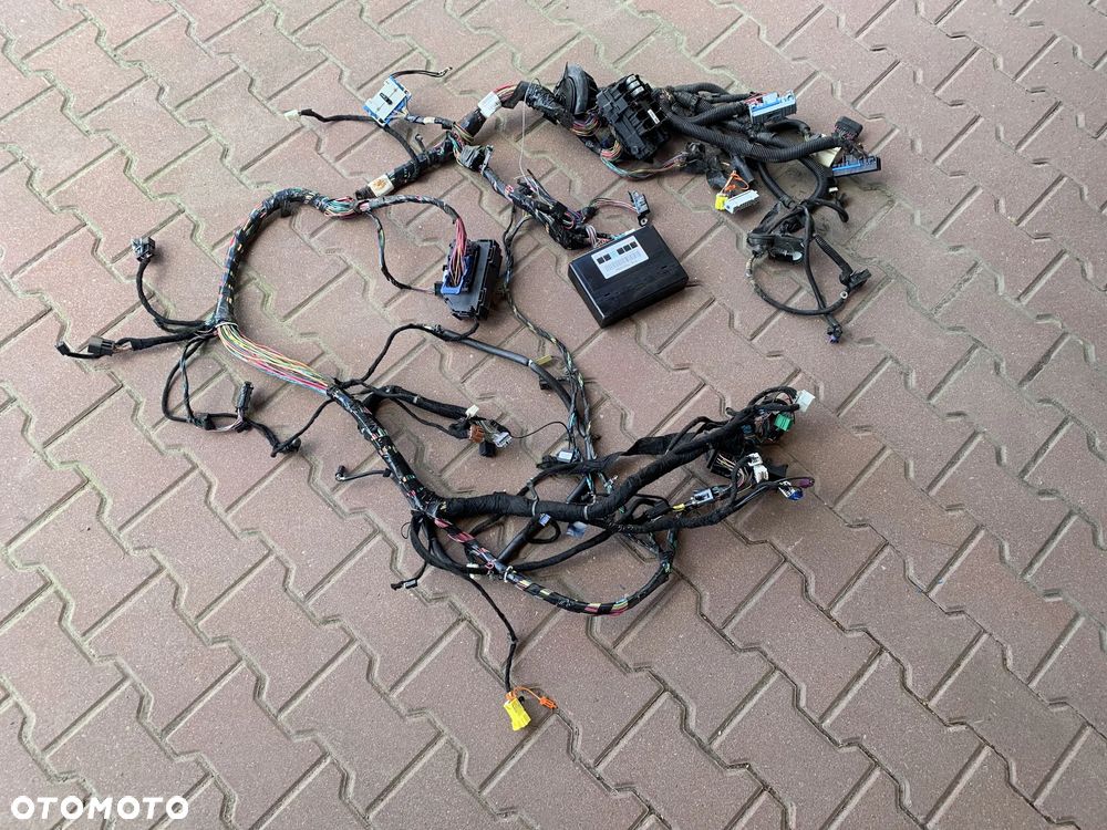 CADILLAC ESCALADE III 6,2 V8 2006-2014 WIĄZKA ELEKTRYCZNA KABINY KABLE PRZEWODY DESKI ROZDZIELCZEJ KONSOLI MODUŁ KOMFORTU - 2