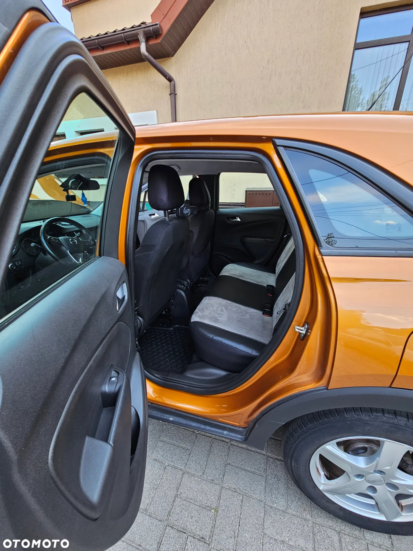 Opel Crossland X 1.2 T Enjoy S&S - 22