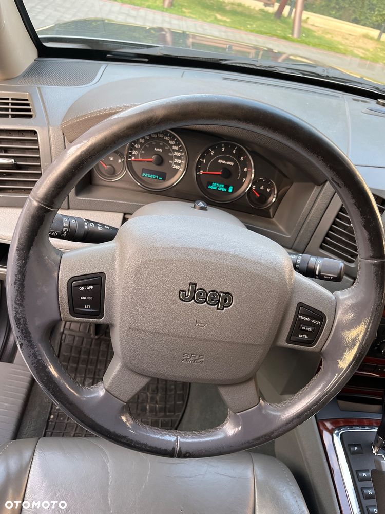 Jeep Grand Cherokee 3.0 CRD Limited - 40