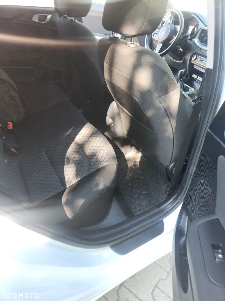 Kia Ceed - 17