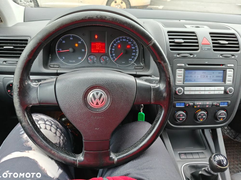 Volkswagen Jetta 1.9 TDI Comfortline - 19