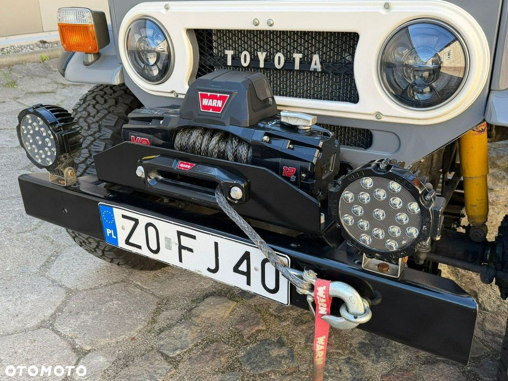 Toyota FJ - 19