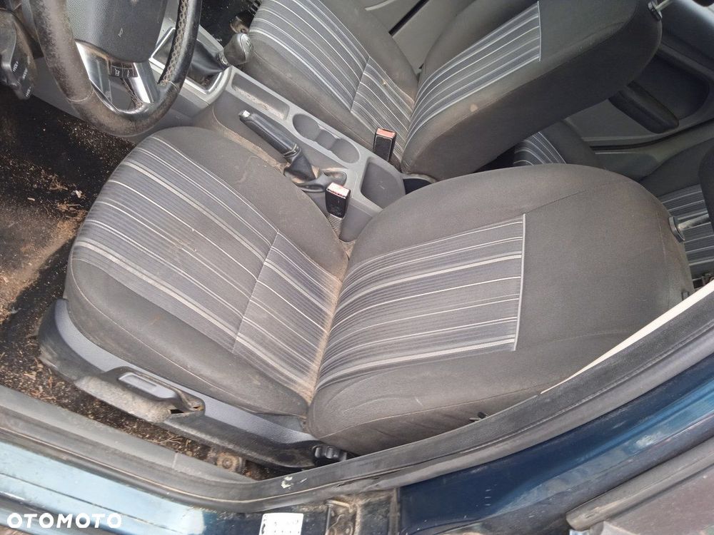 Fotel Kierowcy Pasażera Ford Focus MK2 Combi - 3