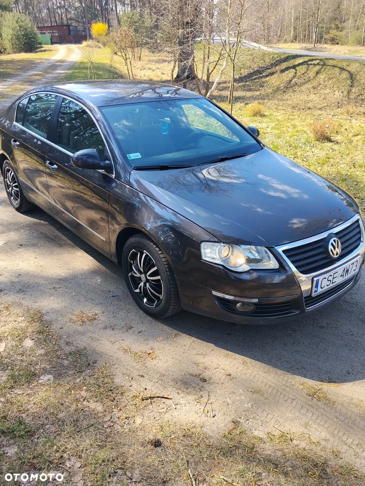Volkswagen Passat 1.9 TDI Trendline - 1