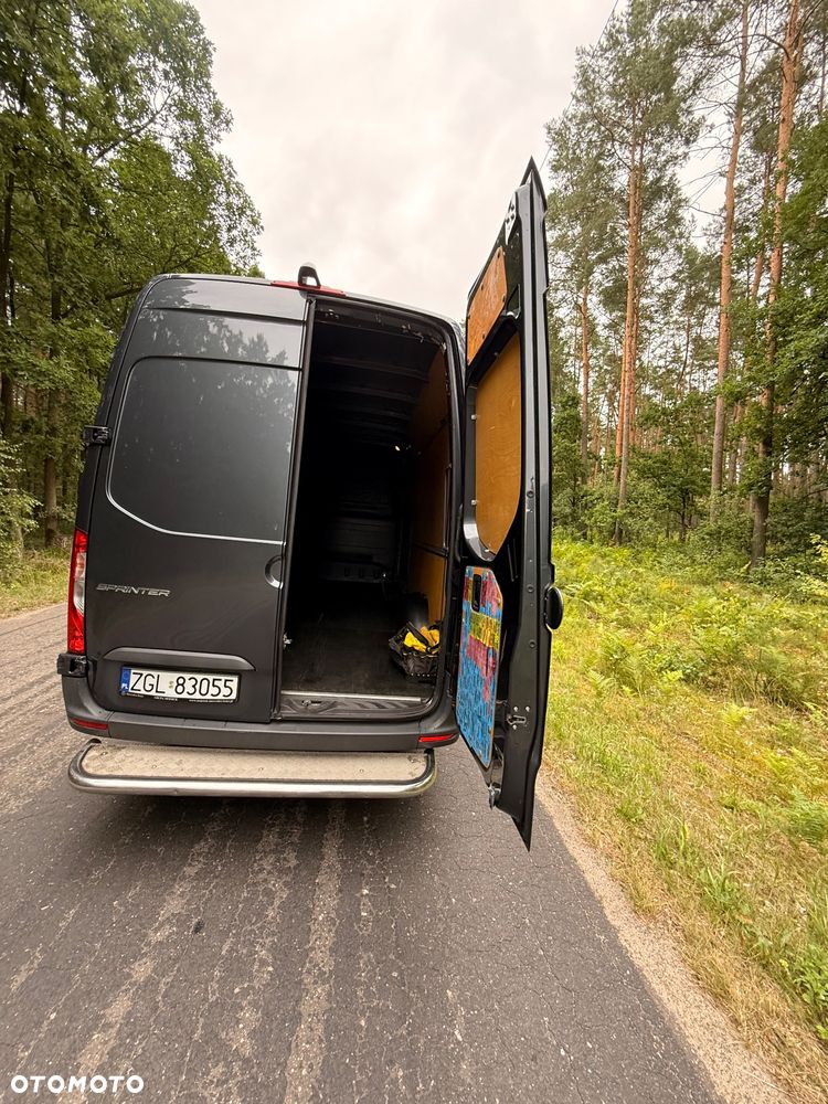 Mercedes-Benz SPRINTER - 10