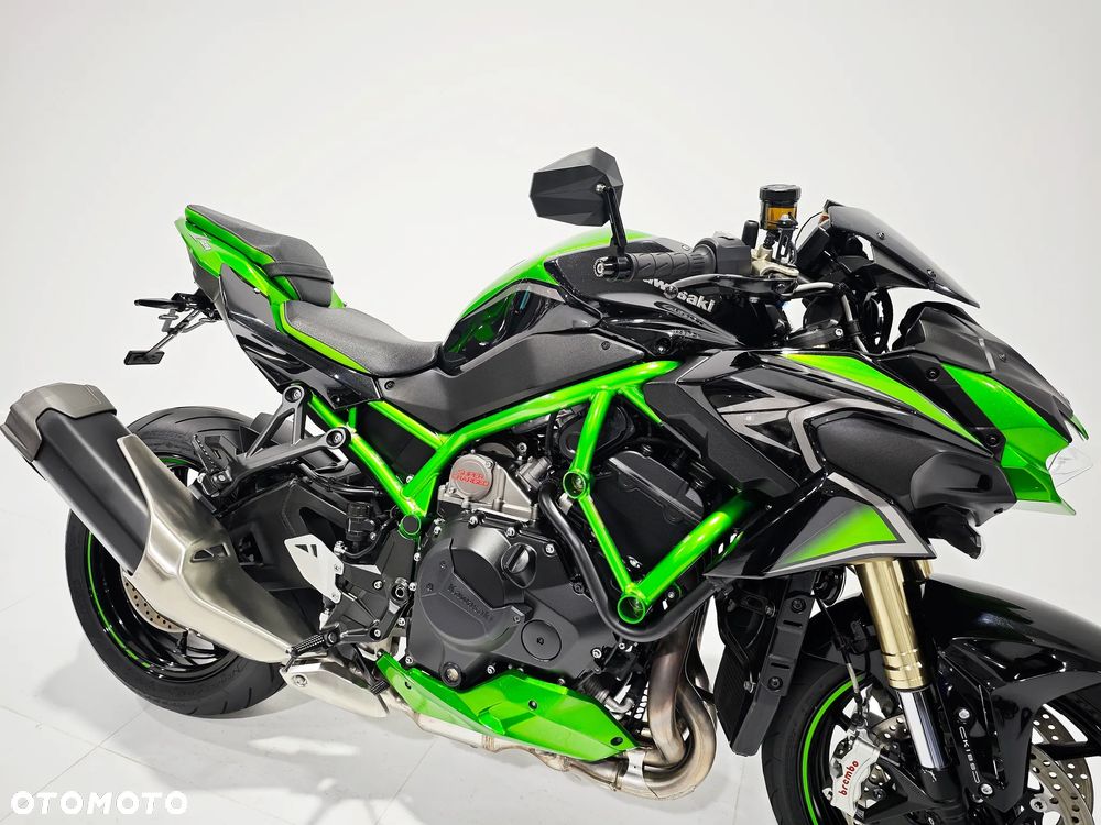 Kawasaki H2 - 12