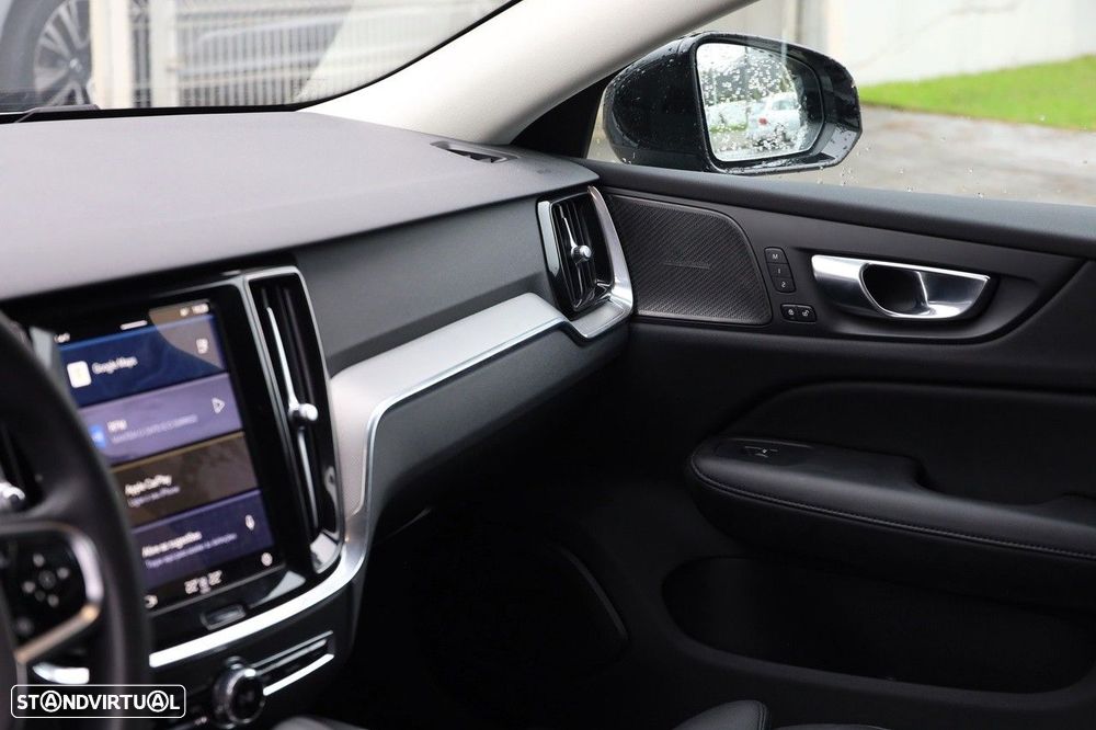 Volvo V60 2.0 T6 AWD TE Plus Dark - 18